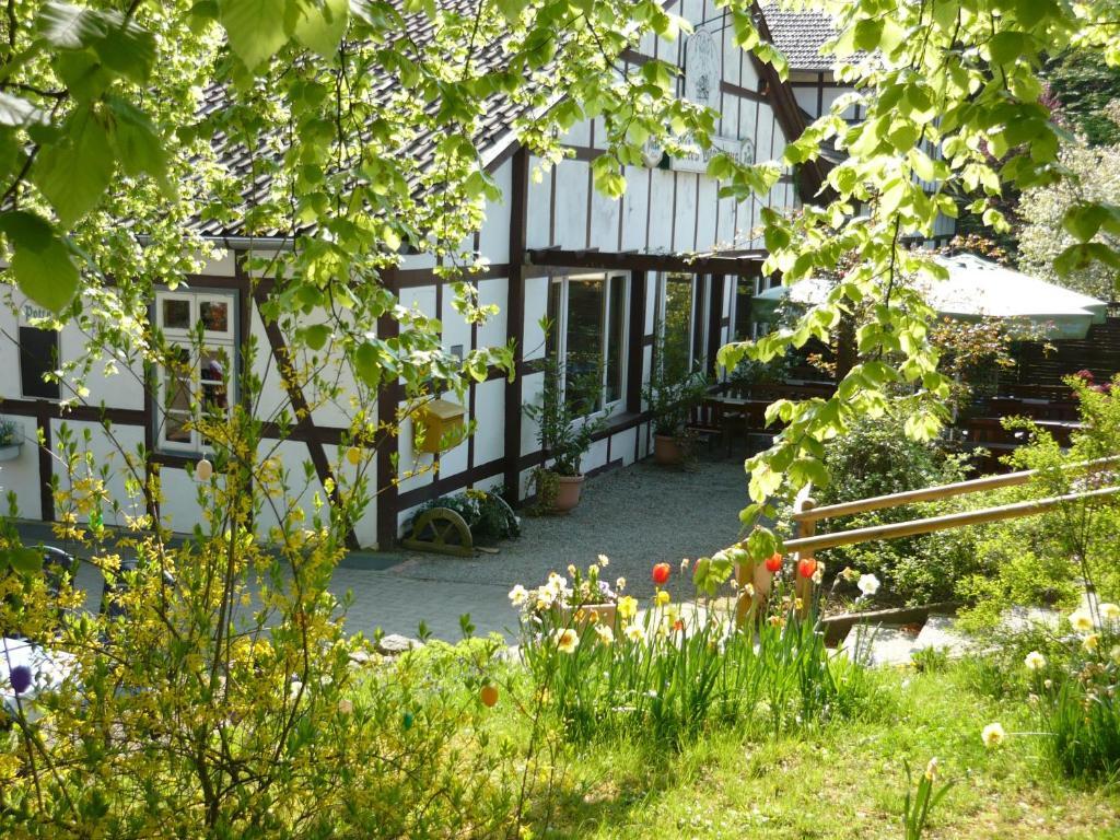 Hôtel Altes Berghaus à Bad Essen Extérieur photo